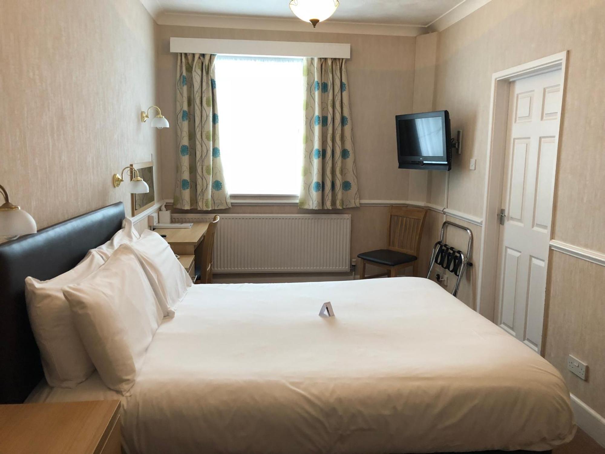 Standard Double Room Non-Smoking,1697776390:JPEG